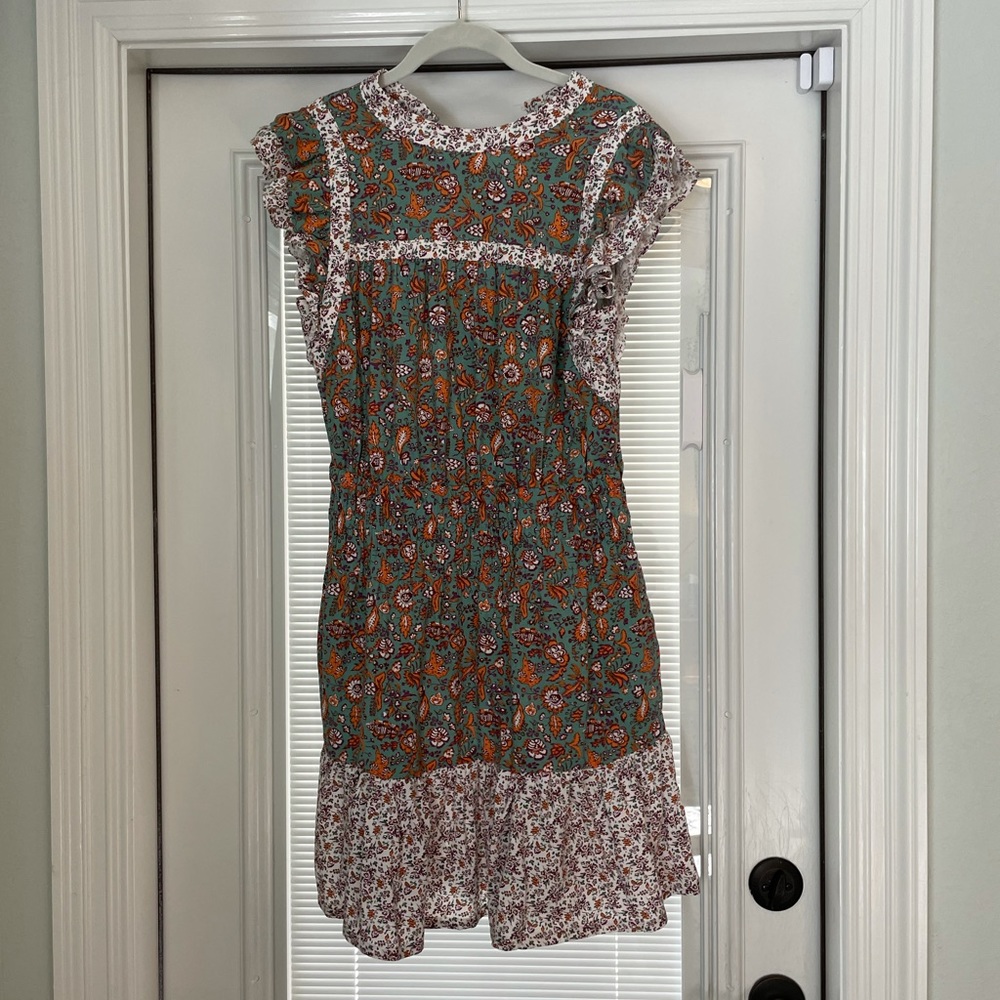 Women’s Medium Dress Universal Threads